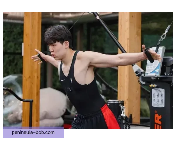 从板凳到闪光杨瀚森用高光时刻证明自己的蜕变之路